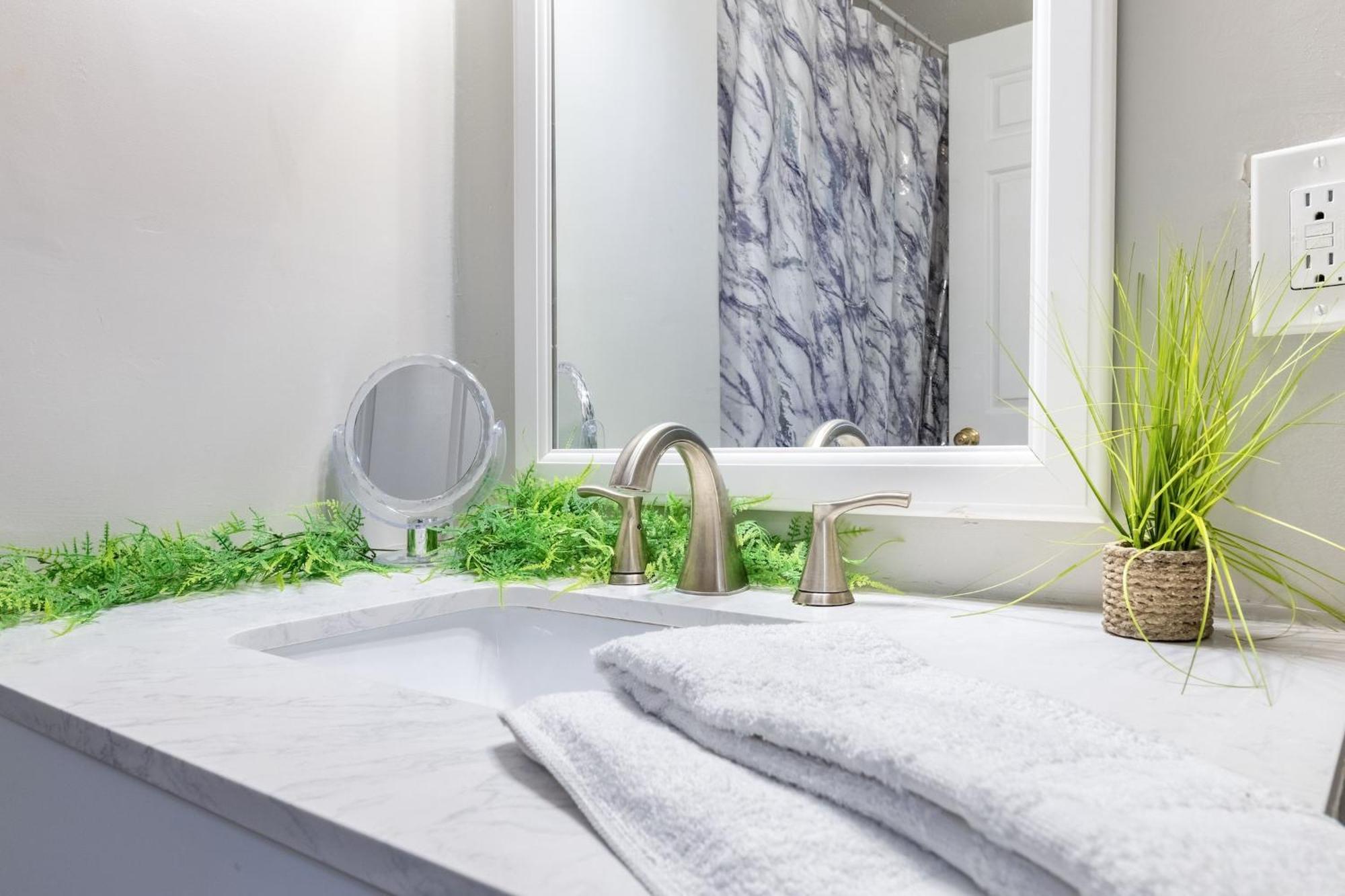 Downtown 1Br Condo With Full Kitchen, Pet-Friendly Nashville Bagian luar foto